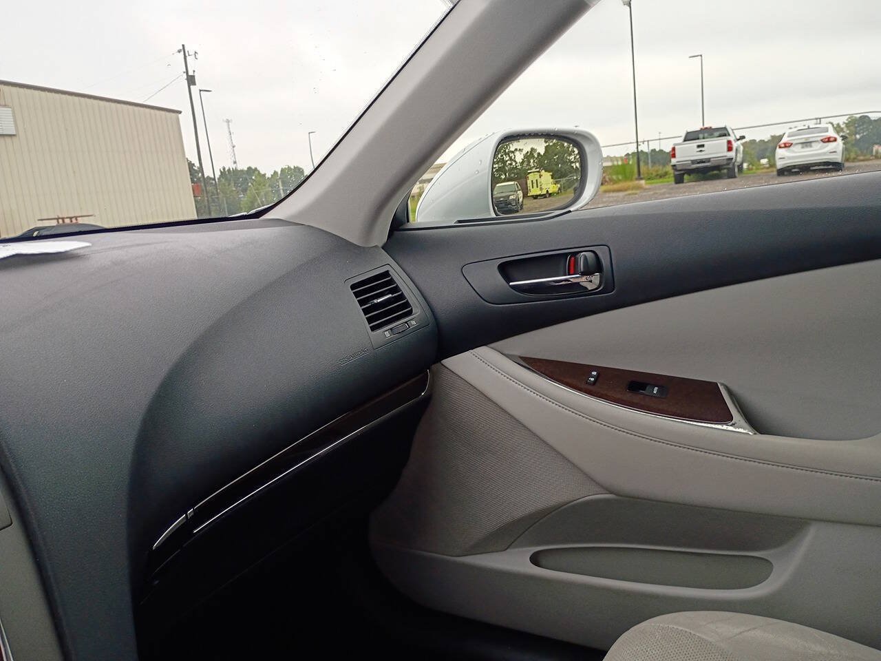 Used 2010 Lexus ES 350 w/ Preferred Accessory Package FWD image 23