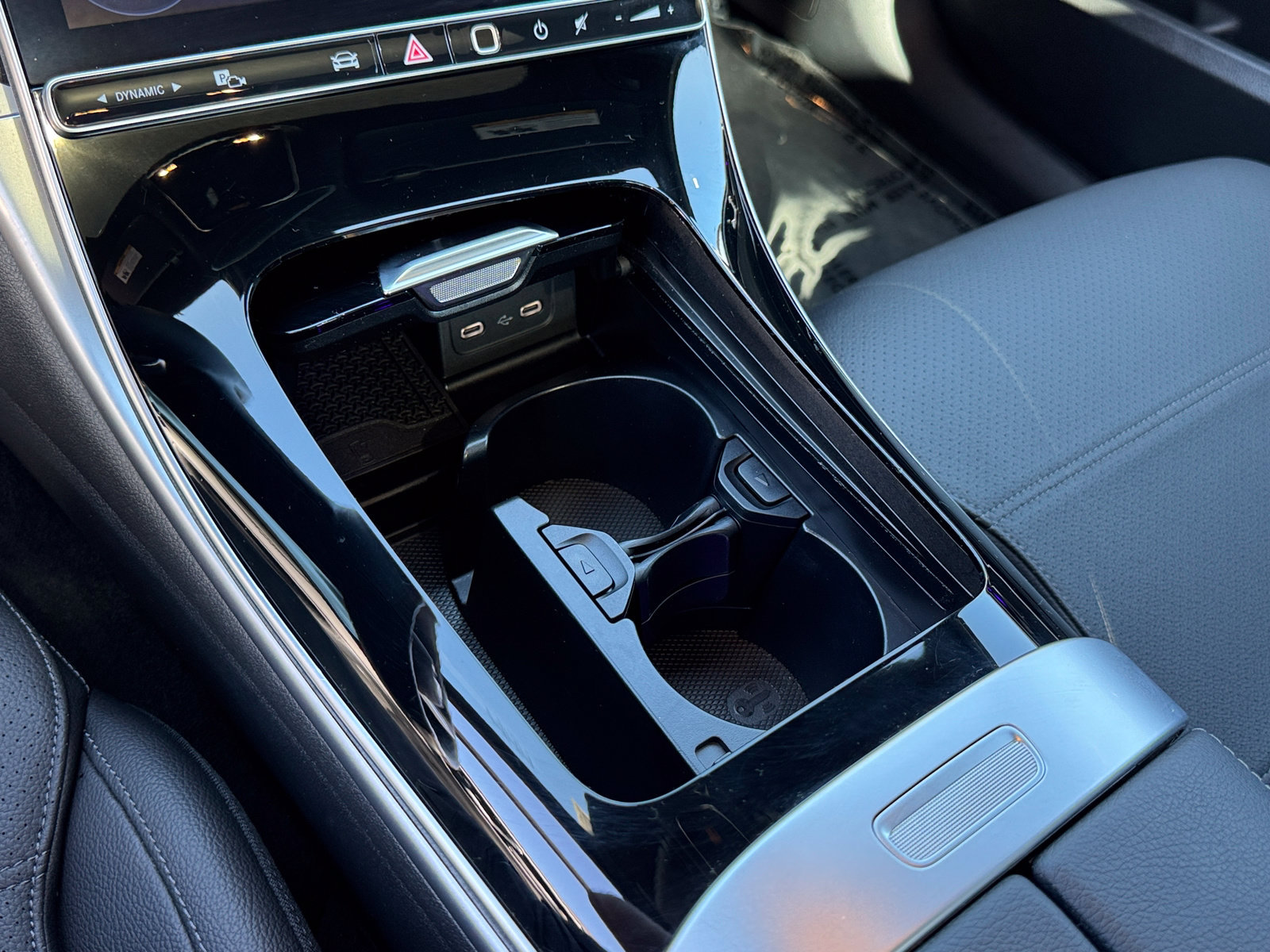 Used 2025 Mercedes-Benz C 300 4MATIC Sedan image 21