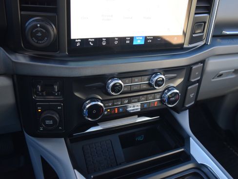 Used 2024 Ford F350 Limited w/ FX4 Off-Road Package image 18