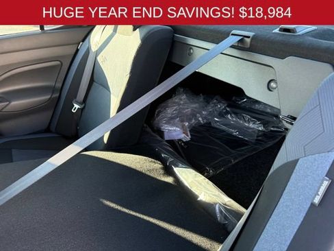 New 2025 Nissan Versa SV w/ Trunk Package FWD image 23