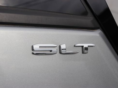 Used 2024 GMC Terrain SLT image 58