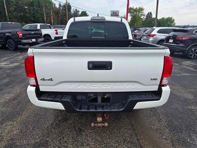 Used 2016 Toyota Tacoma SR AWD/4WD image 6
