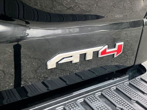 Used 2019 GMC Sierra 1500 AT4 image 23