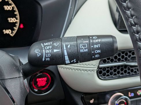 Used 2025 Honda HR-V EX-L image 16
