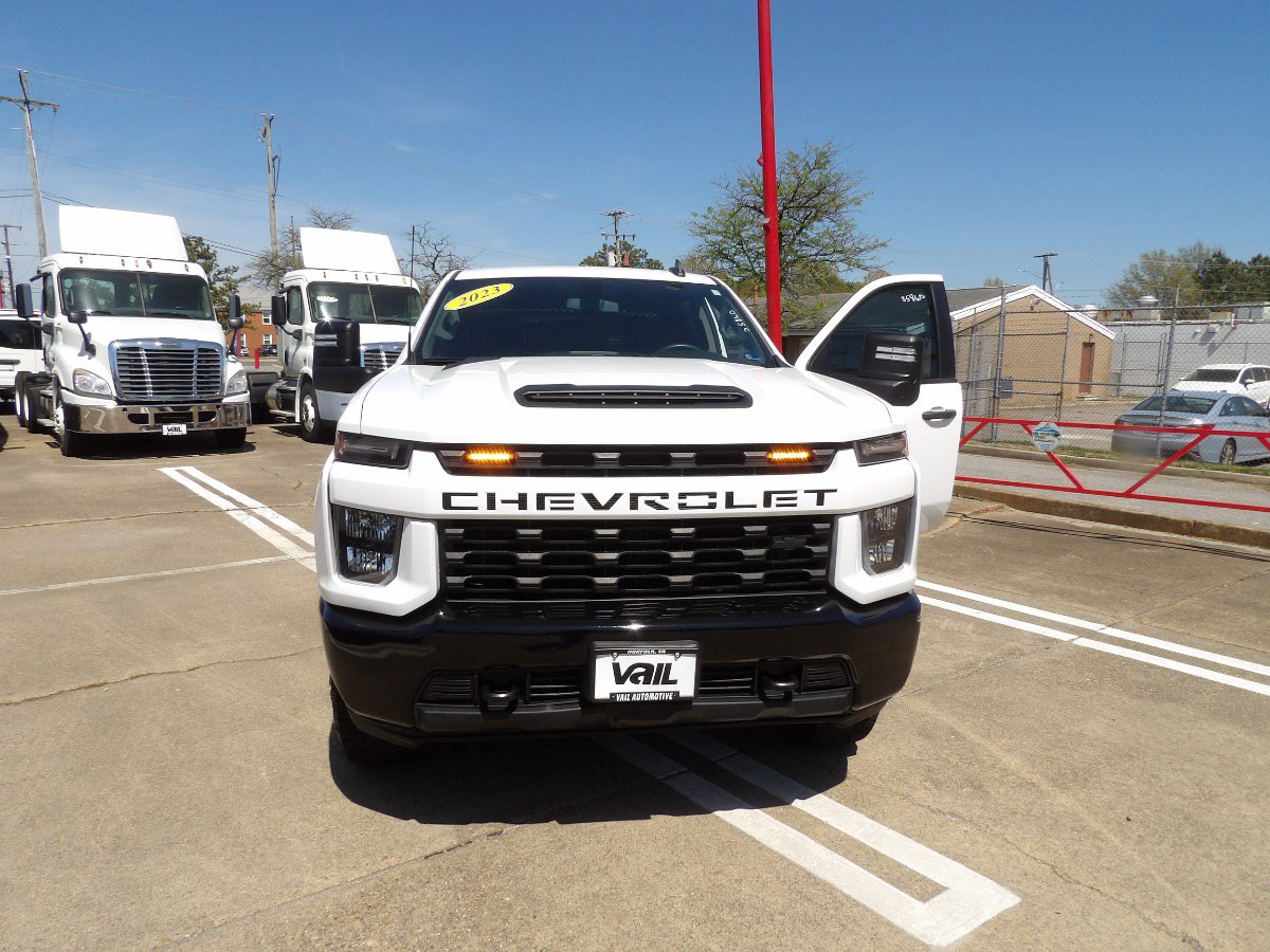 Used 2023 Chevrolet Silverado 2500 Custom w/ Infotainment Package AWD/4WD image 35