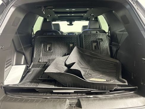 Used 2023 Chevrolet Traverse RS w/ LPO, Floor Liner Package AWD/4WD image 26