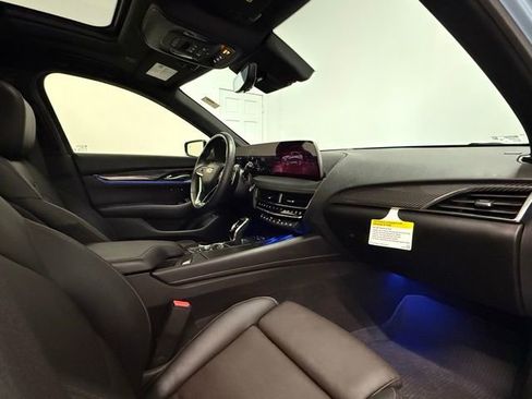 Used 2025 Cadillac CT5 V w/ Technology Package image 22