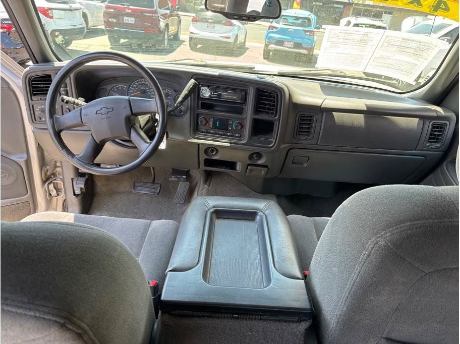 Used 2004 Chevrolet Silverado 2500 LS w/ Skid Plate Package AWD/4WD image 10
