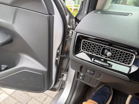 Used 2023 Honda Civic LX image 15