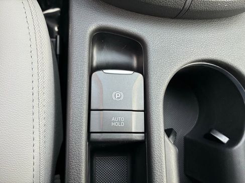 Used 2023 Hyundai Kona Limited image 35