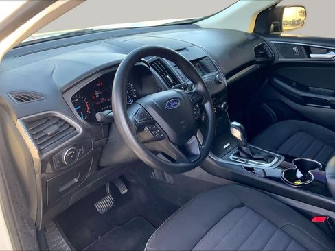 Used 2016 Ford Edge SE FWD image 18