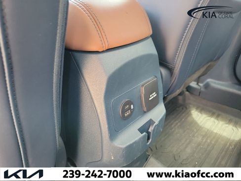 Used 2022 Ford Maverick Lariat w/ Lariat Luxury Package AWD/4WD image 16
