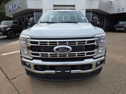New 2026 Ford F550 4x4 Regular Cab Super Duty w/ XL Chrome Package image 2