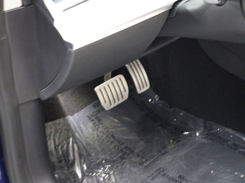 Used 2022 Tesla Model 3 Performance image 27