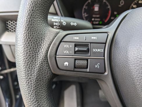 Used 2024 Honda CR-V LX image 37