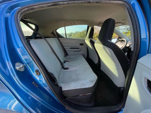 Used 2012 Toyota Prius C One image 24