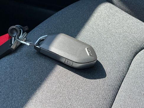 Used 2025 Kia K4 LXS image 25