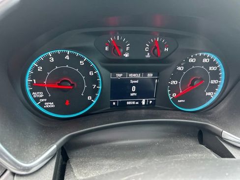 Used 2021 Chevrolet Equinox LS FWD image 6