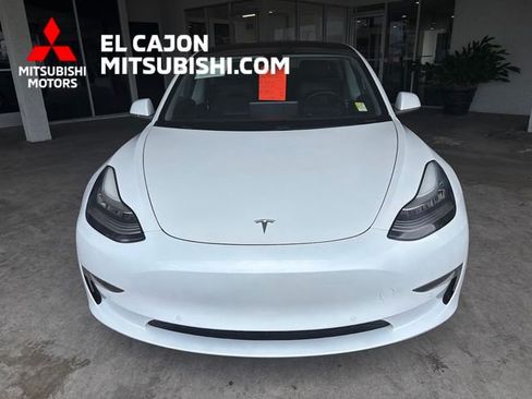 Used 2018 Tesla Model 3 Long Range RWD image 9