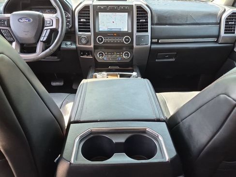 Used 2020 Ford Expedition Platinum RWD image 16