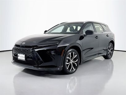 Used 2025 Toyota Crown Signia XLE