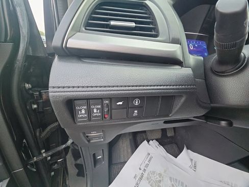 Certified 2022 Honda Odyssey EX-L image 18
