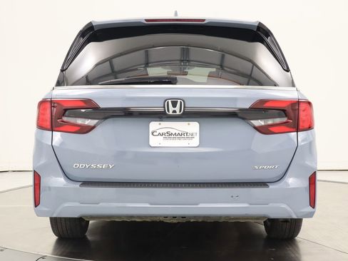 Used 2025 Honda Odyssey Sport-L image 4