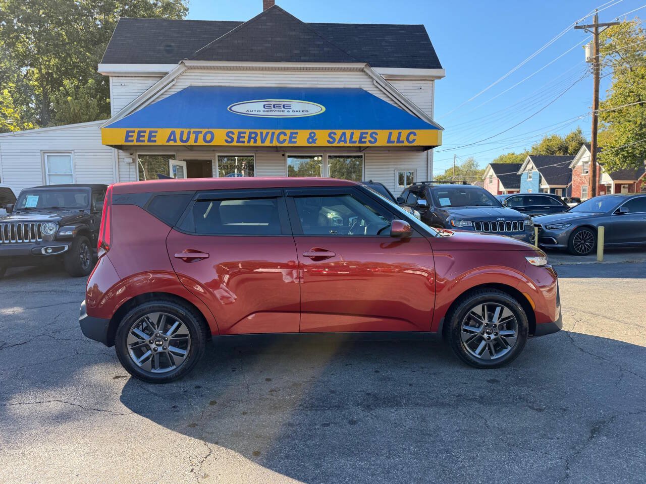 Used 2021 Kia Soul S FWD image 1
