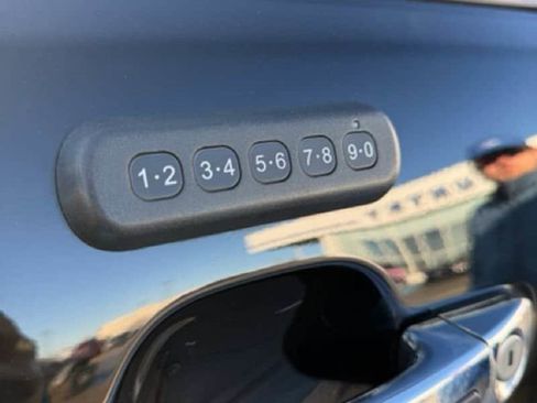 Used 2020 Ford Ranger Lariat w/ Equipment Group 501A Mid image 8