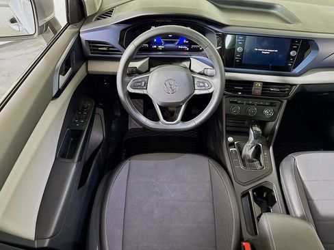 Used 2022 Volkswagen Taos SE image 21