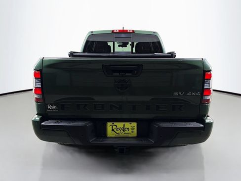 Used 2024 Nissan Frontier SV w/ Technology Package AWD/4WD image 7