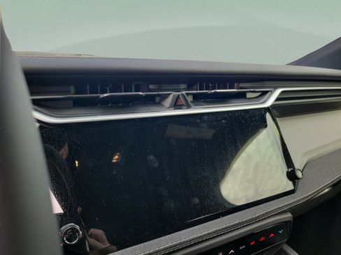 Certified 2026 Jeep Cherokee Laredo AWD/4WD image 17