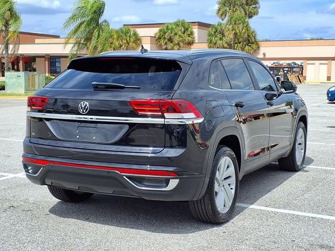 Used 2023 Volkswagen Atlas Cross Sport SE w/ Panoramic Sunroof Package FWD image 7