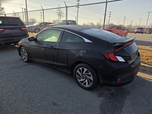 Used 2020 Honda Civic LX image 10