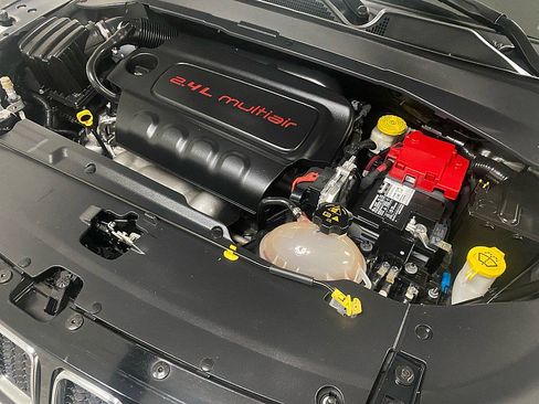 Used 2019 Jeep Compass Latitude image 16