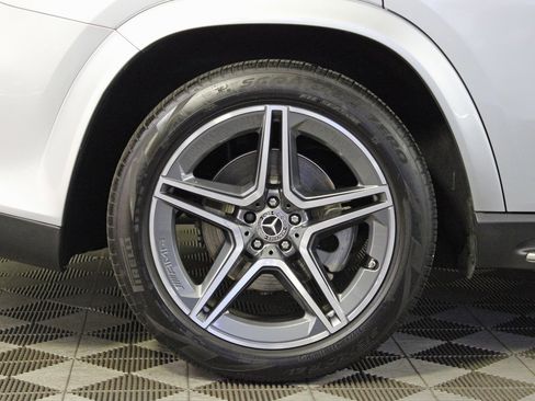 Certified 2024 Mercedes-Benz GLS 450 4MATIC image 36