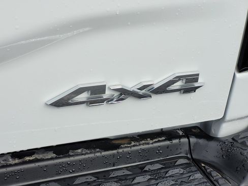 New 2026 RAM 2500 Big Horn AWD/4WD image 24