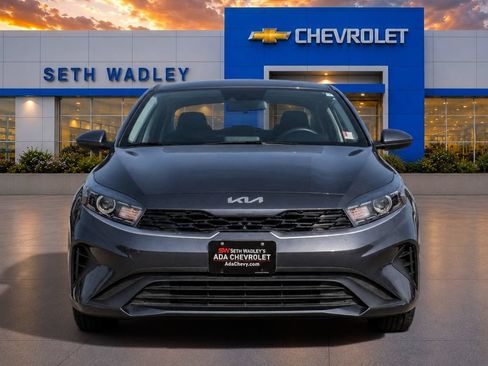 Used 2024 Kia Forte LXS FWD image 2