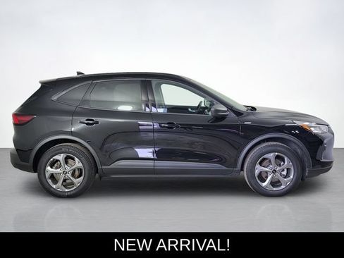 Used 2026 Ford Escape ST-Line AWD/4WD image 2