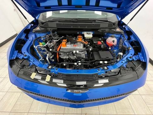 New 2026 Chevrolet Equinox EV LT AWD/4WD image 16