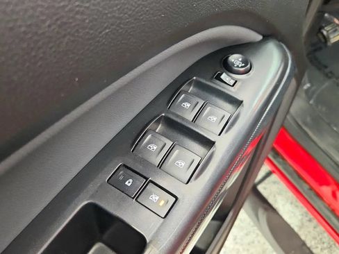 Used 2018 Chevrolet Colorado Z71 AWD/4WD image 20