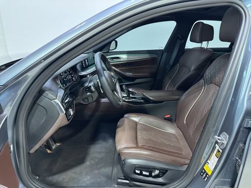 Used 2018 BMW M550i xDrive AWD/4WD image 31