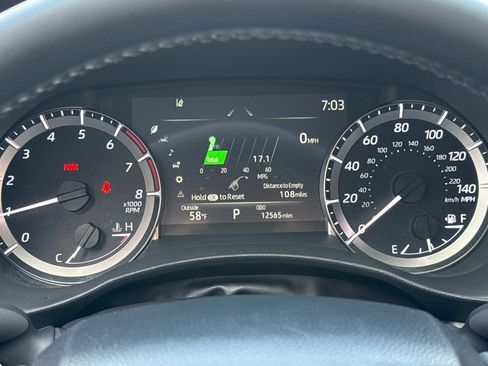 Certified 2024 Toyota Highlander LE image 30