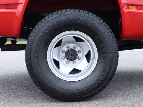 Used 1996 Chevrolet Silverado 3500 4x4 Extended Cab image 29