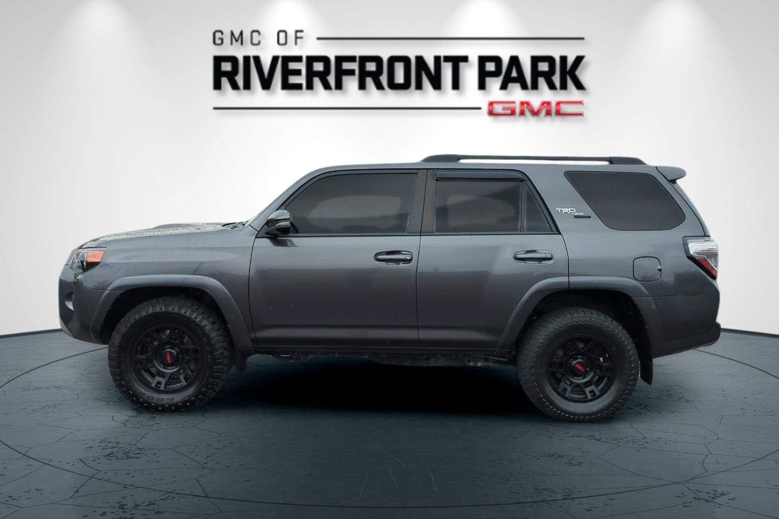 Used 2019 Toyota 4Runner TRD Off-Road Premium AWD/4WD image 6