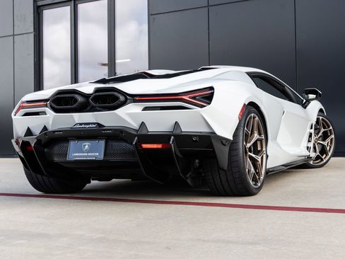 Used 2024 Lamborghini Revuelto AWD/4WD image 9