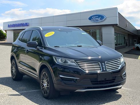 Used 2018 Lincoln MKC Premiere image 2