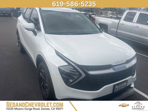 Used 2024 Kia Sportage LX AWD/4WD image 1
