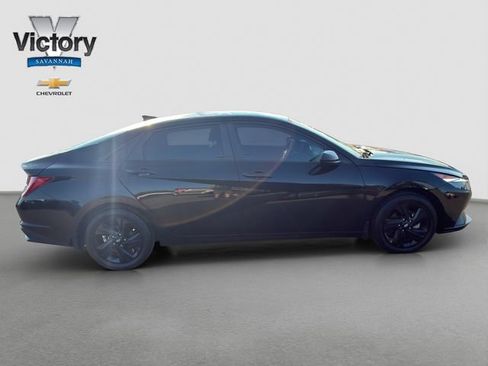 Used 2023 Hyundai Elantra Blue FWD image 8