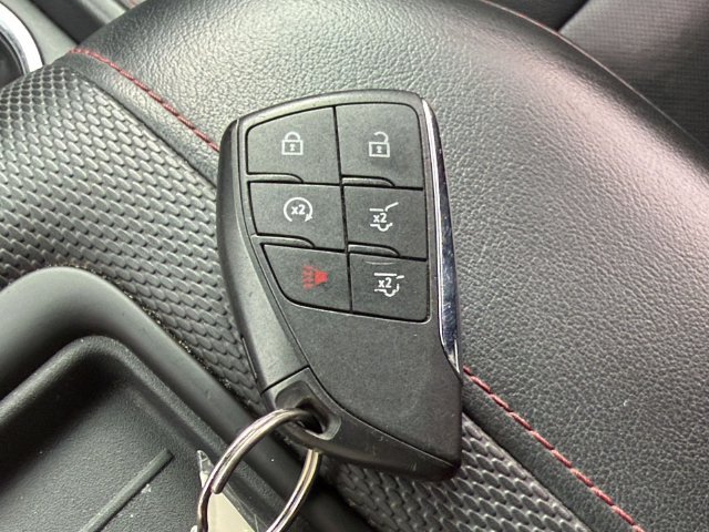 Used 2023 Chevrolet Suburban RST AWD/4WD image 28